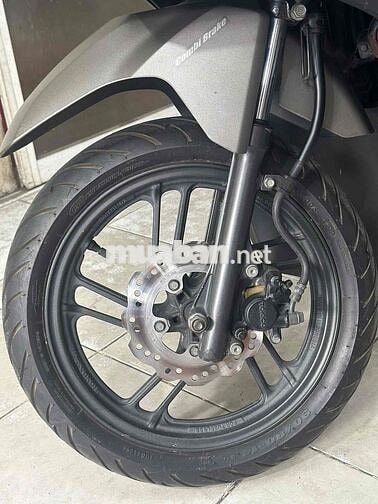Honda Vario 150 2020 Xám giấy đi đường cò vạc né