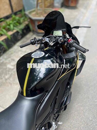 Yamaha R3 2024 Đen 5.000 km độ full đẹp R1 bô xịn