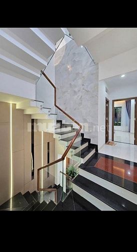 Chủ cần bán nhà ở Quận 1 - 56m^2 - 3PN giá chào bán 4,17tỷ