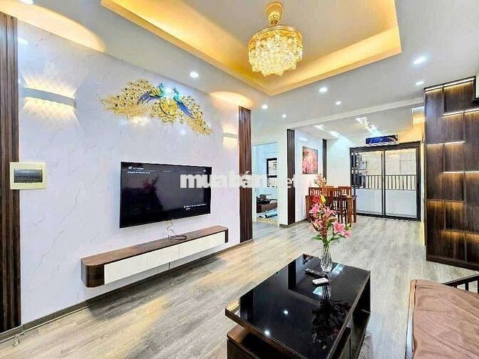 Gia đình trẻ,4 tỷ có ngay CH đẹp Đủ tiện nghi ,ngay trung tâm