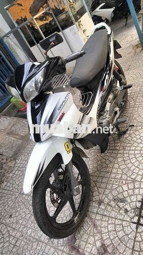 Yamaha Jupiter Gravita Trắng đen