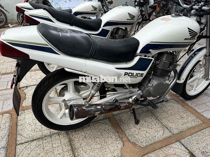 Honda CB250 màu Trắng