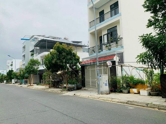 Bán đất XD tự do, 100% thổ cư, SHR, 62m2, giá 2,550 tỷ. Quận Bình Tân