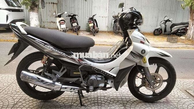 Yamaha Jupiter Gravita Trắng đen
