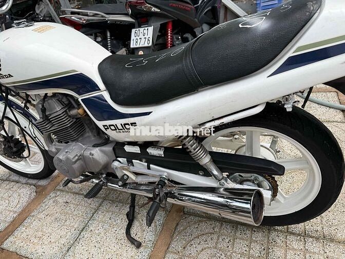 Honda CB250 màu Trắng