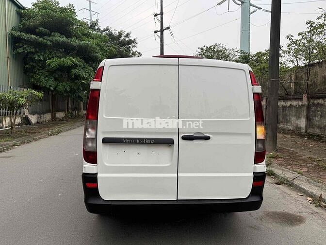 Mercedes-Benz Vito Trắng 2013 3 chỗ