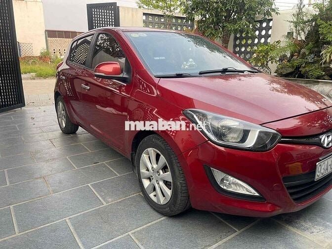 Hyundai i20 Số tự động Đỏ