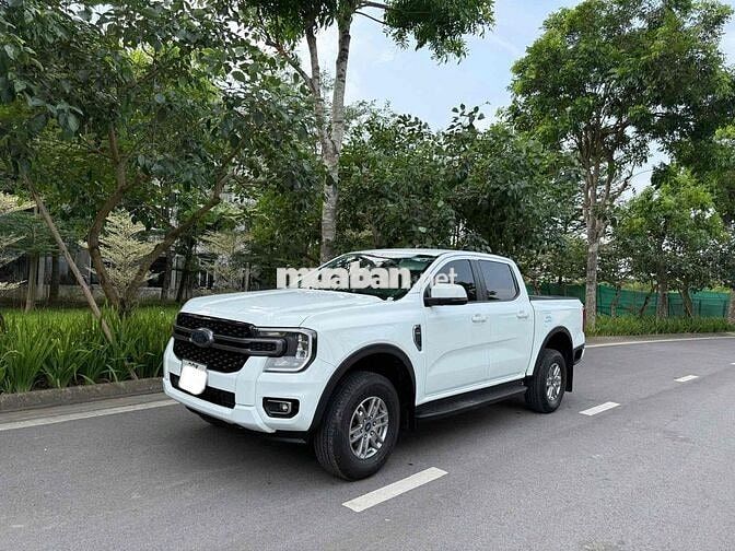 Ford Ranger XLS Trắng 2023 AT 2 cầu
