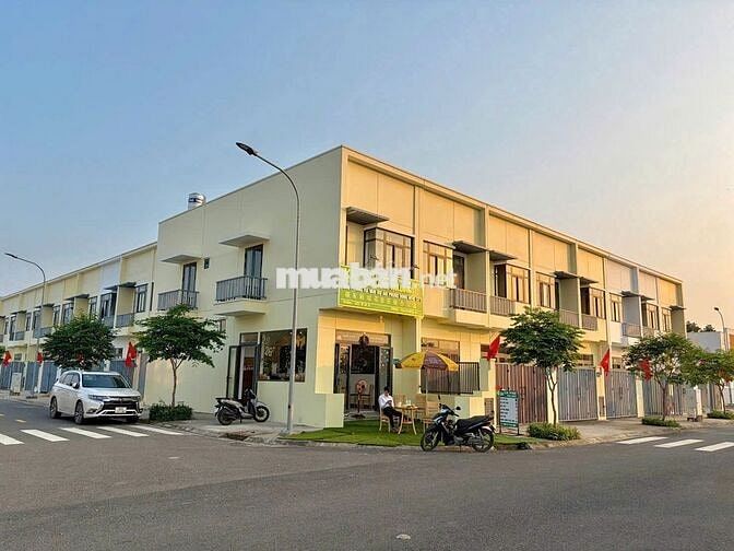NHÀ PHỐ XỊN, TẠI TRUNG TÂM KCN PHƯỚC ĐÔNG, 4 X 16, 1.5 TỶ