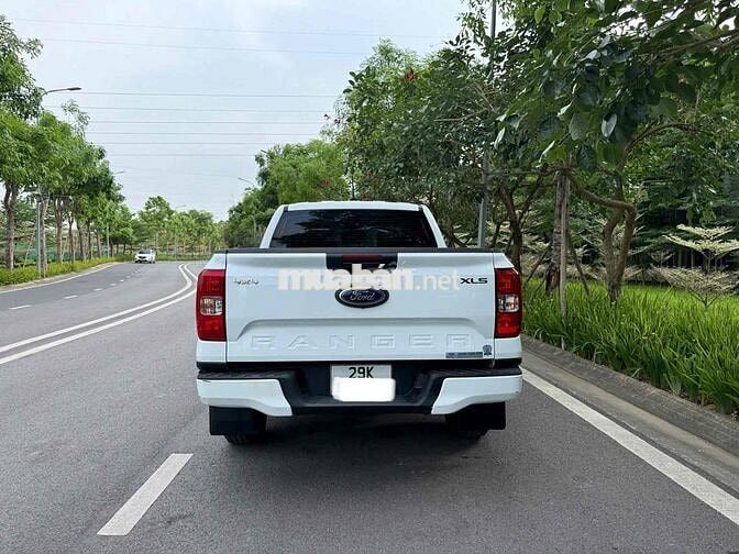 Ford Ranger XLS Trắng 2023 AT 2 cầu