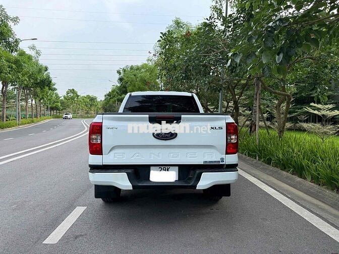 Ford Ranger XLS Trắng 2023 AT 2 cầu