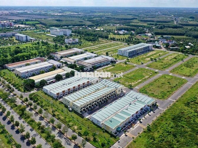 NHÀ PHỐ XỊN, TẠI TRUNG TÂM KCN PHƯỚC ĐÔNG, 4 X 16, 1.5 TỶ