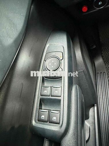 Ford Ranger XLS Trắng 2023 AT 2 cầu