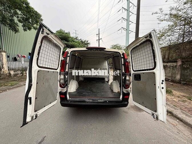 Mercedes-Benz Vito Trắng 2013 3 chỗ