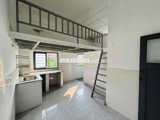 DUPLEX CỬA SỔ TRỜI GẦN CĐ ĐIỆN LỰC GIÁ 2xxx