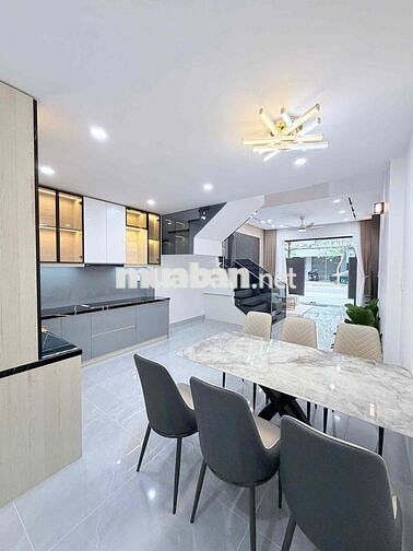 NHÀ PHỐ 3 TẦNG ĐẲNG CẤP – MẶT TIỀN NGUYỄN THÚY – KINH DOANH ĐẮC ĐỊA