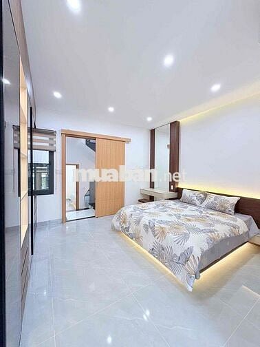 NHÀ PHỐ 3 TẦNG ĐẲNG CẤP – MẶT TIỀN NGUYỄN THÚY – KINH DOANH ĐẮC ĐỊA
