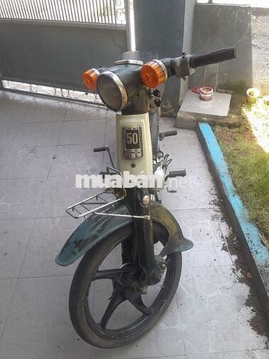Honda Cub 81 Đen..giá 6tr200k