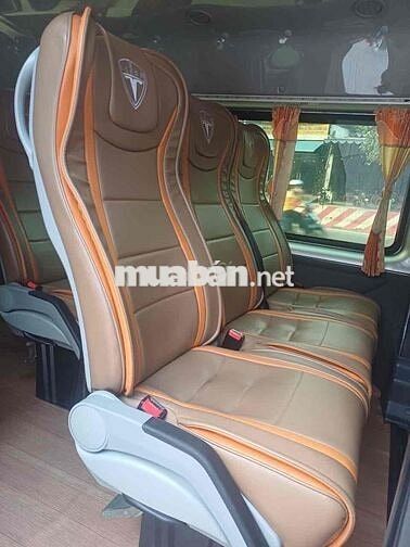 Cần bán xe Ford Transit 2022 16 chỗ