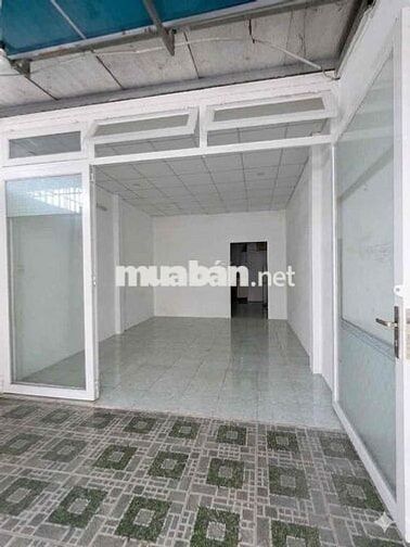 BÁN NHÀ HÓC MÔN 70m2 NHỈNH 3 TỶ , HXH , ĐẦY ĐỦ CÔNG NĂNG CHO GIA ĐÌNH.