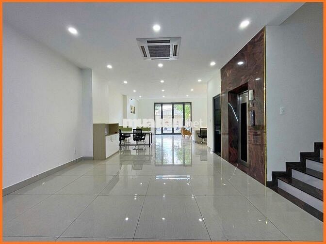 Cho Thuê Mặt Bằng Trệt 7x20,5m Setup Sẵn Nội Thất - Vạn Phúc City