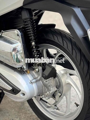 Honda Vision 2022 đời mới màu trắng rin cực đẹp .