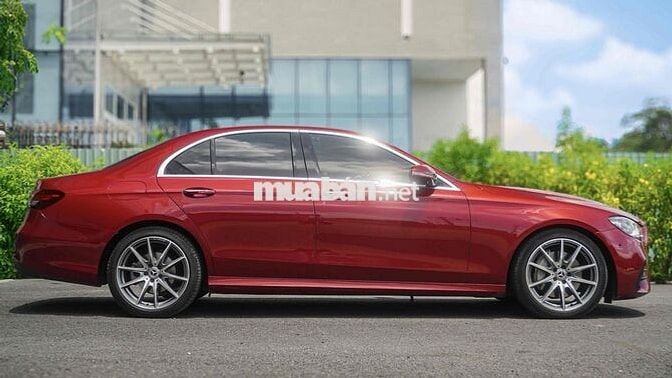 Mercedes E300 AMG V1 2023 Siu Đẹp