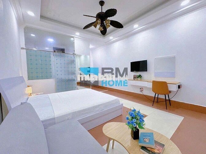 Căn Hộ Full Nội Thất Tách Bếp tại CMT8,Quận 1