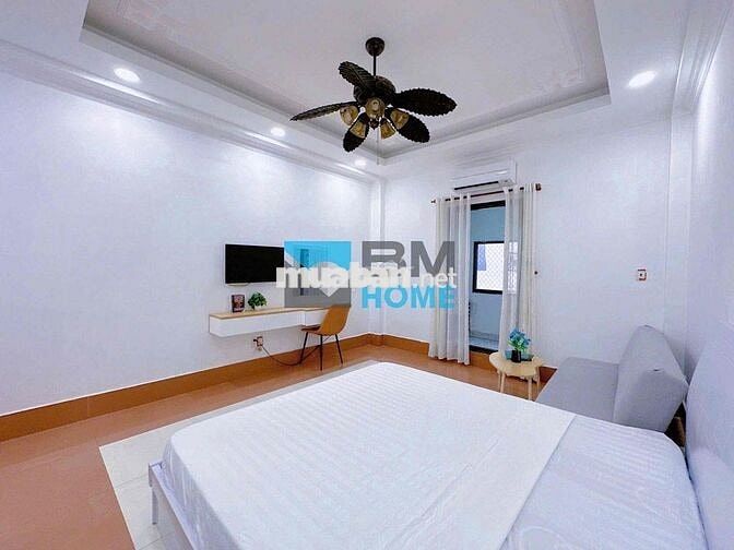 Căn Hộ Full Nội Thất Tách Bếp tại CMT8,Quận 1