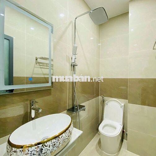 Cho thuê nhà HXH 212B/6A Nguyễn Trãi Phường Nguyễn Cư Trinh, Quận 1