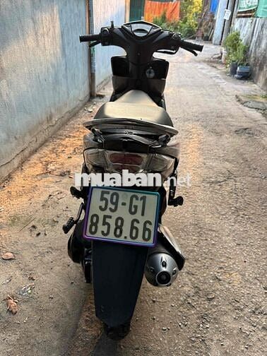 Yamaha Luvias FI Đen Đỏ