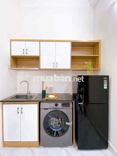 1 PHÒNG NGỦ FULL NỘI THẤT - CÓ BANCOL - CÓ MÁY GIẶT RIÊNG