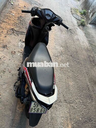 Yamaha Luvias FI Đen Đỏ
