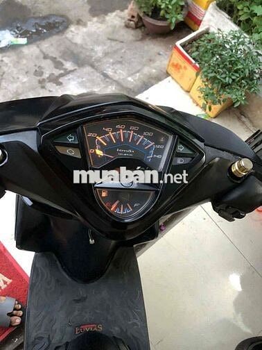 Yamaha Luvias Đen Tự động