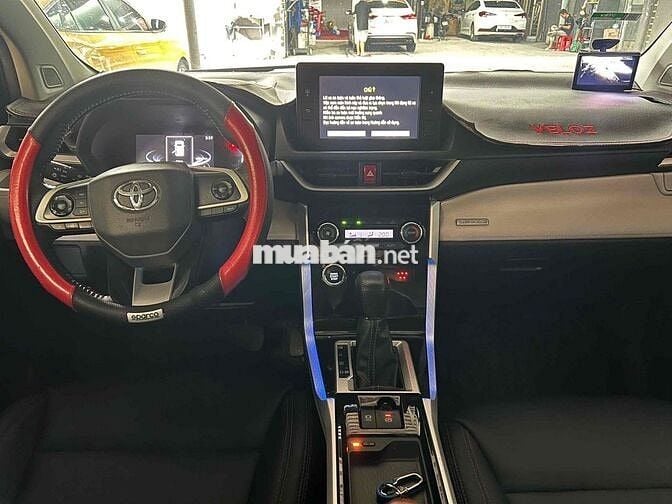 Toyota Veloz CVT 2022 72.000 km Đen giá mềm