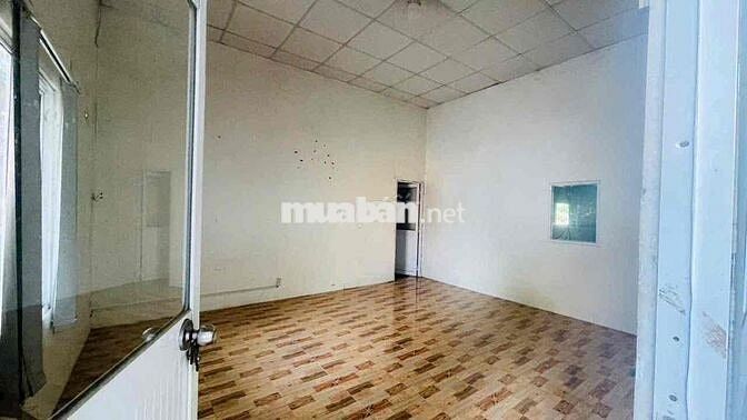 Cho thuê xưởng DT gần 1000m2 ,Gần chợ thanh hoá ,Trảng Dài cũ