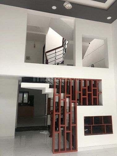NHÀ ĐƯỜNG NGUYỄN VĂN QUÁ, GẦN CHỢ CẦU, 5x13m, HẺM THÔNG XE HƠI