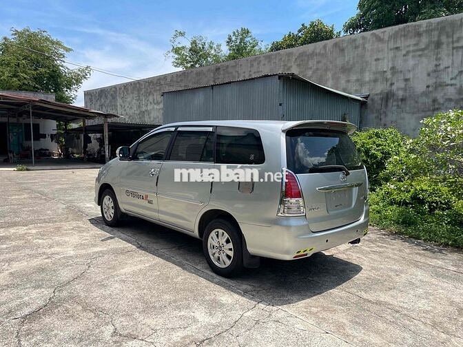 Toyota Innova 2009 Số sàn Bạc