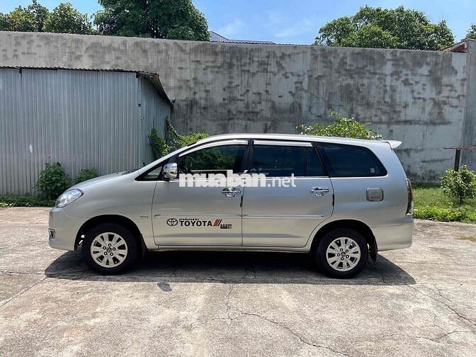Toyota Innova 2009 Số sàn Bạc