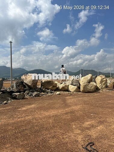 BÁN LÔ ĐẤT XÂY DỰNG TỰ DO TRONG LÒNG KHU CÔNG NGHIỆP