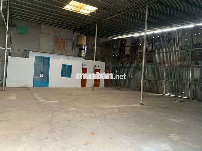 kho 320m3 giá 16 triệu.hướng tây.