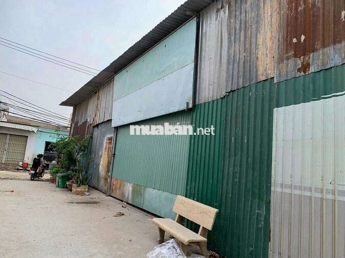 kho 320m3 giá 16 triệu.hướng tây.