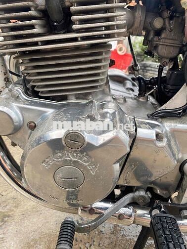 Honda CB250 màu Trắng