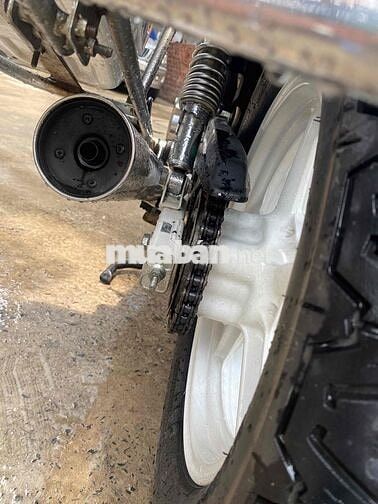 Honda CB250 màu Trắng