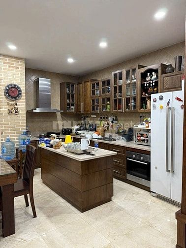 Bán bán khu VIP-k300 đường ngang Phan Bá Phiến siêu đẹp