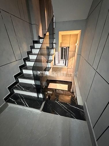 Bán bán khu VIP-k300 đường ngang Phan Bá Phiến siêu đẹp