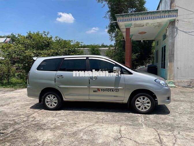 Toyota Innova 2009 Số sàn Bạc
