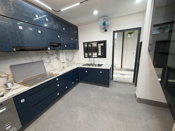 Bán bán khu VIP-k300 đường ngang Phan Bá Phiến siêu đẹp