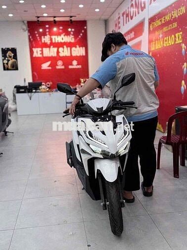 Honda Vario 125 màu Trắng Mới