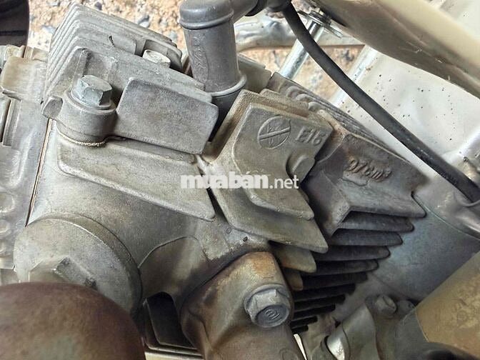 Honda Dream Thái Nâu trắng